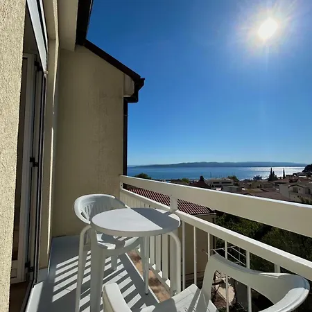 Apartment Ana Baska Voda